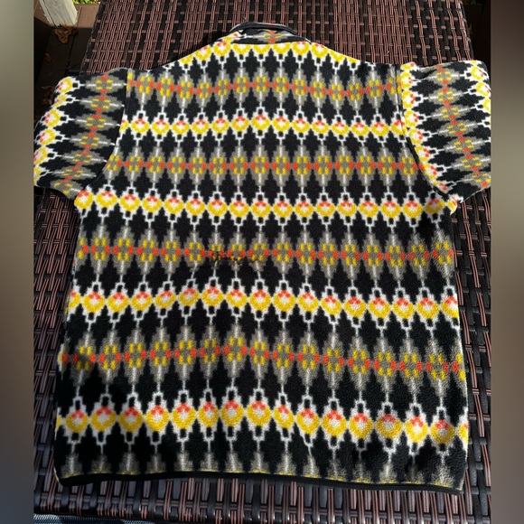 Patagonia Synchilla Size M Black Yellow Orange White - Picture 2 of 8